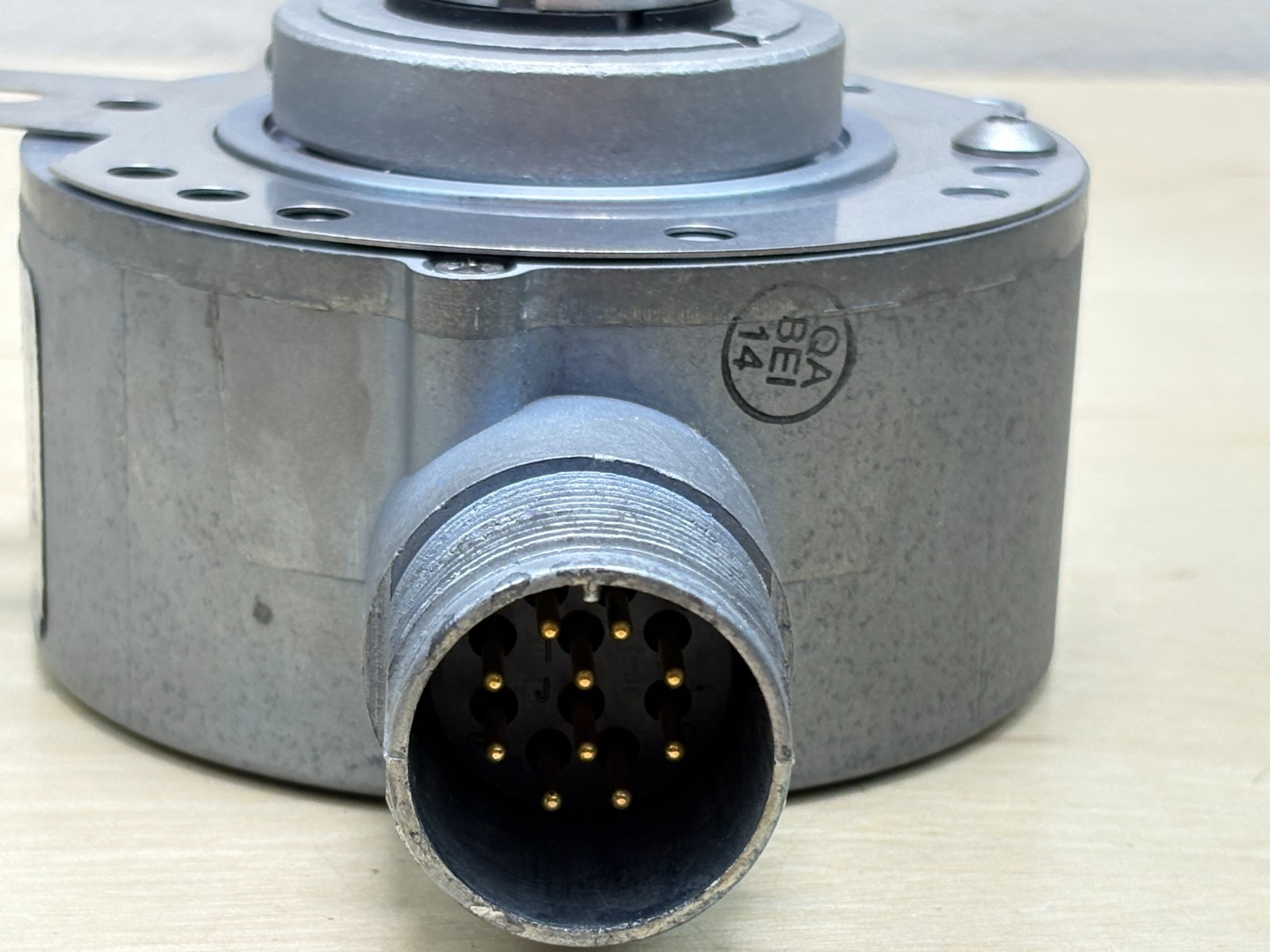 BEI XHS35F-37-R2-SS-10,000-T2-ABZC-28V/V-SM18 Encoder