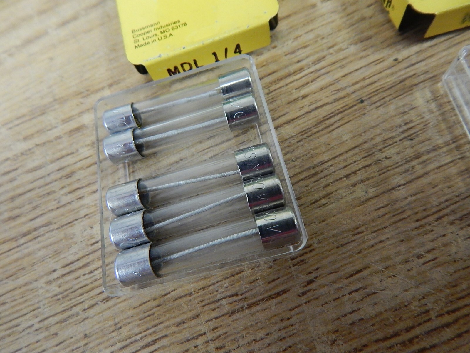 NEW Buss MDL 1/4 Fuses, Lot of 7 *FREE SHIPPING*