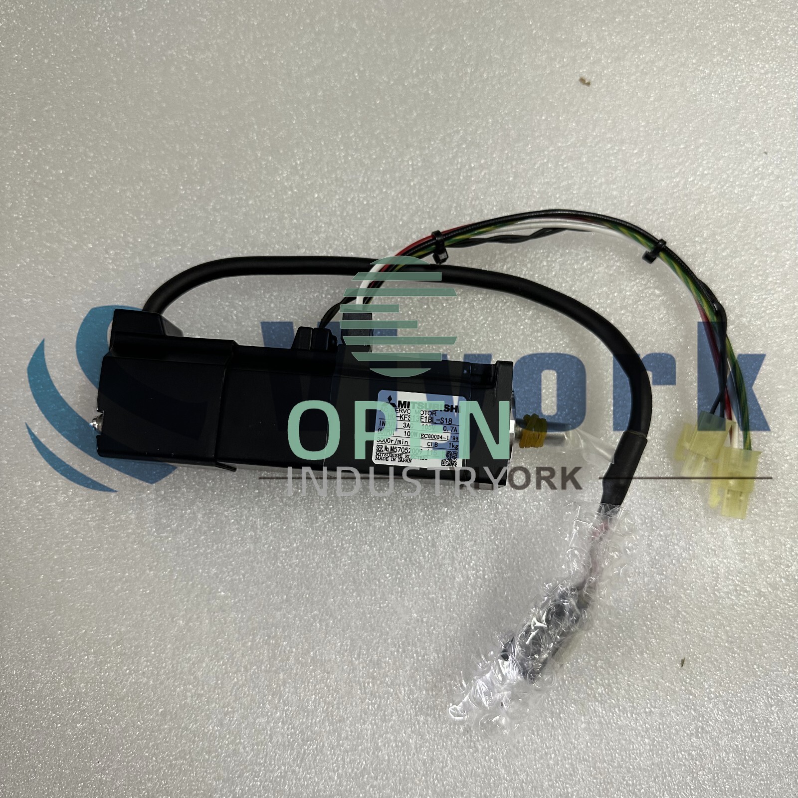 New in box 1PCS Mitsubishi HC-KFS13E1BL-S18 AC SERVO MOTOR