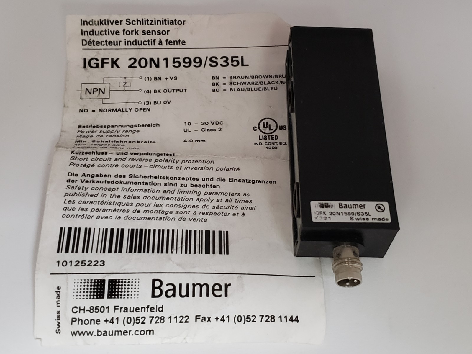 BAUMER IGFK 20N1599/S35L PROXIMITY SWITCH 3 PIN 10-30 VDC NNB