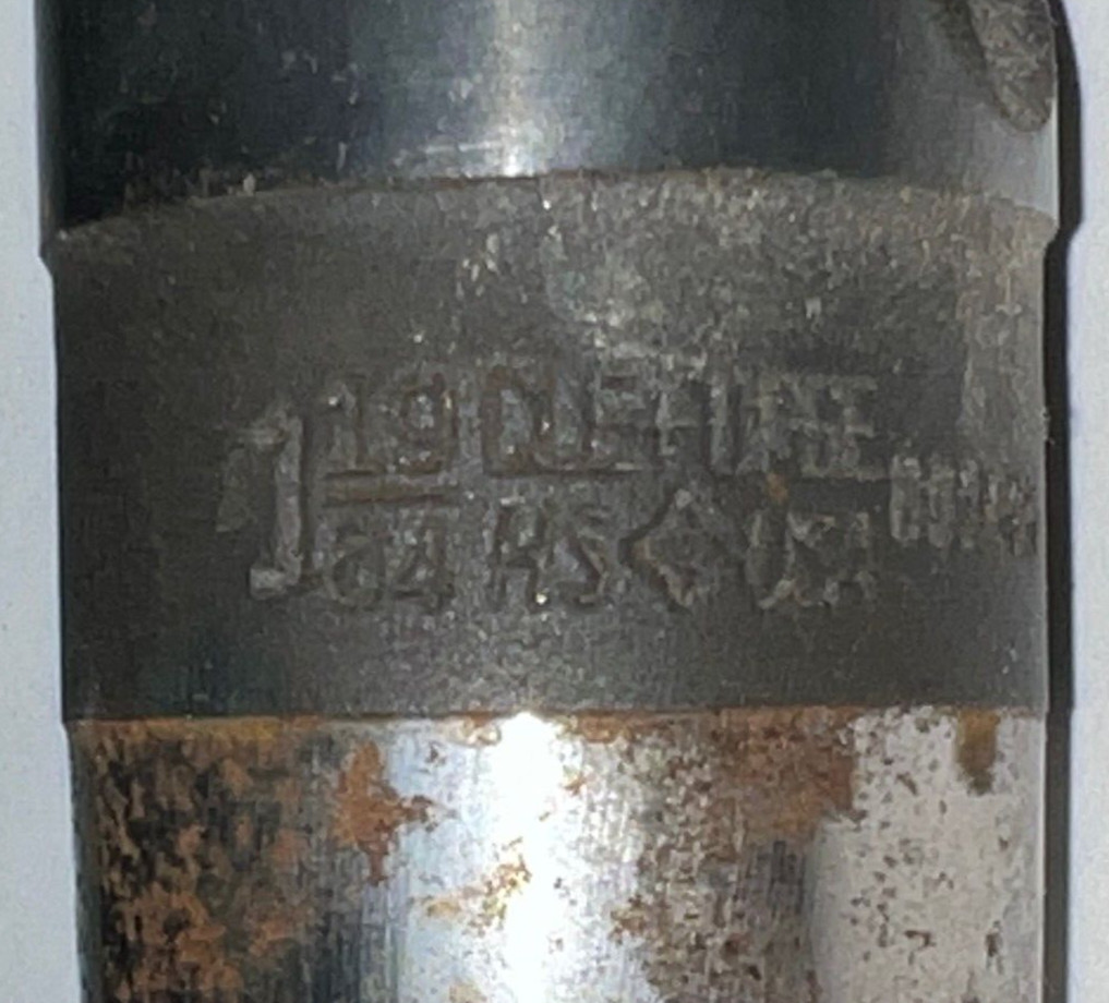 CLEVELAND MORSE TAPER DRILL BIT MT4 1-19/64″ CUT DIA. 9-1/4″ LOC 14-1/2″ OAL