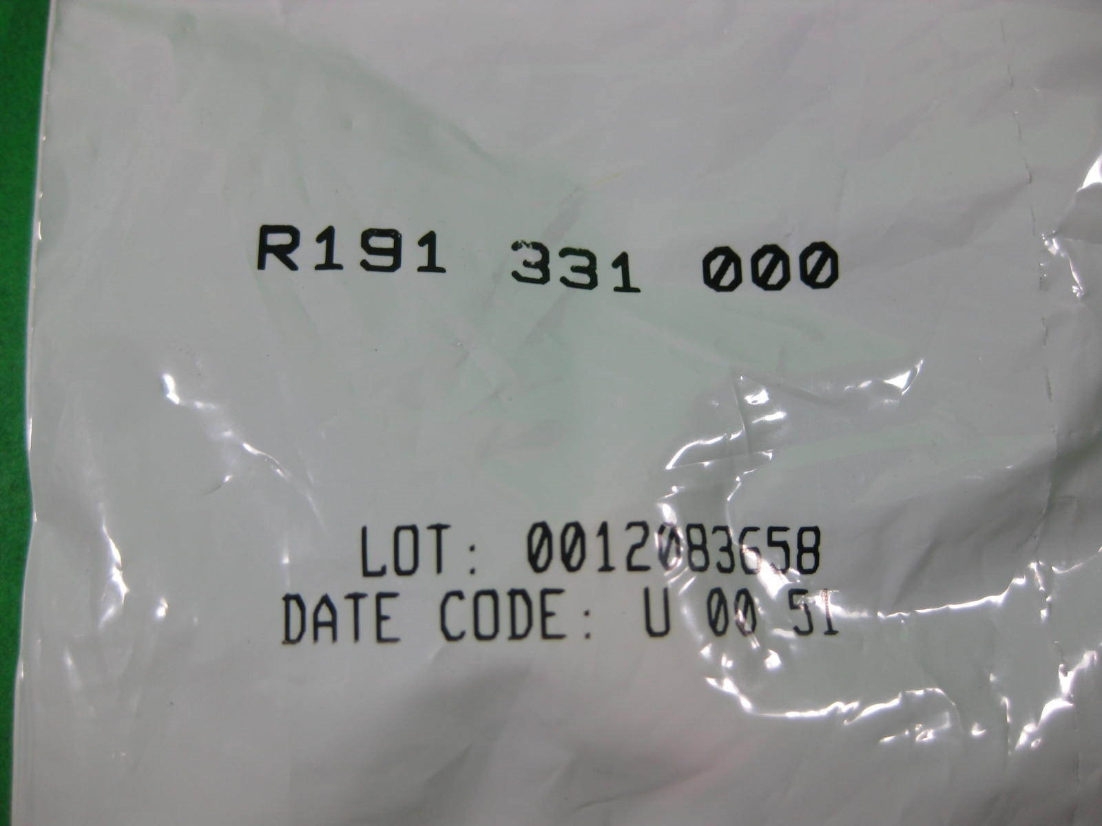 Radiall Adapter Series N(F)-SMA(F) — R191 331 000 — New