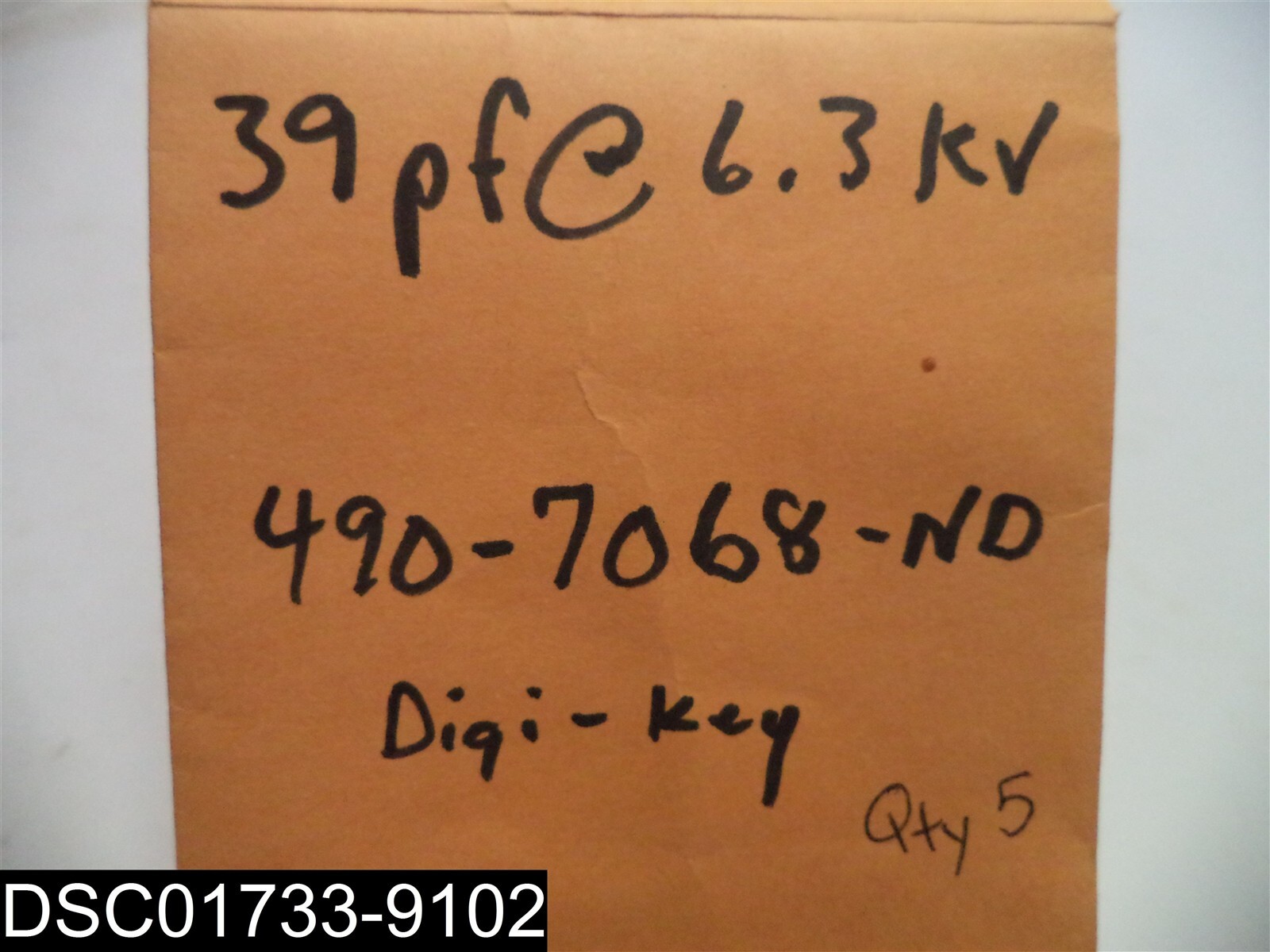 QTY=12 : 1x 822-5342, 2x- 137817, 3x- 822223, 5x- 409-7068-ND, 1x- 195516