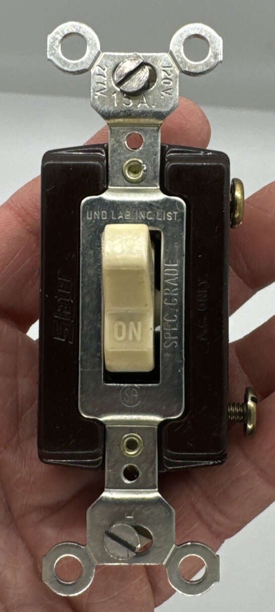 New Slater 700-IV Single Pole Wall Toggle Switch Heavy Duty 15A 120-277V NOS