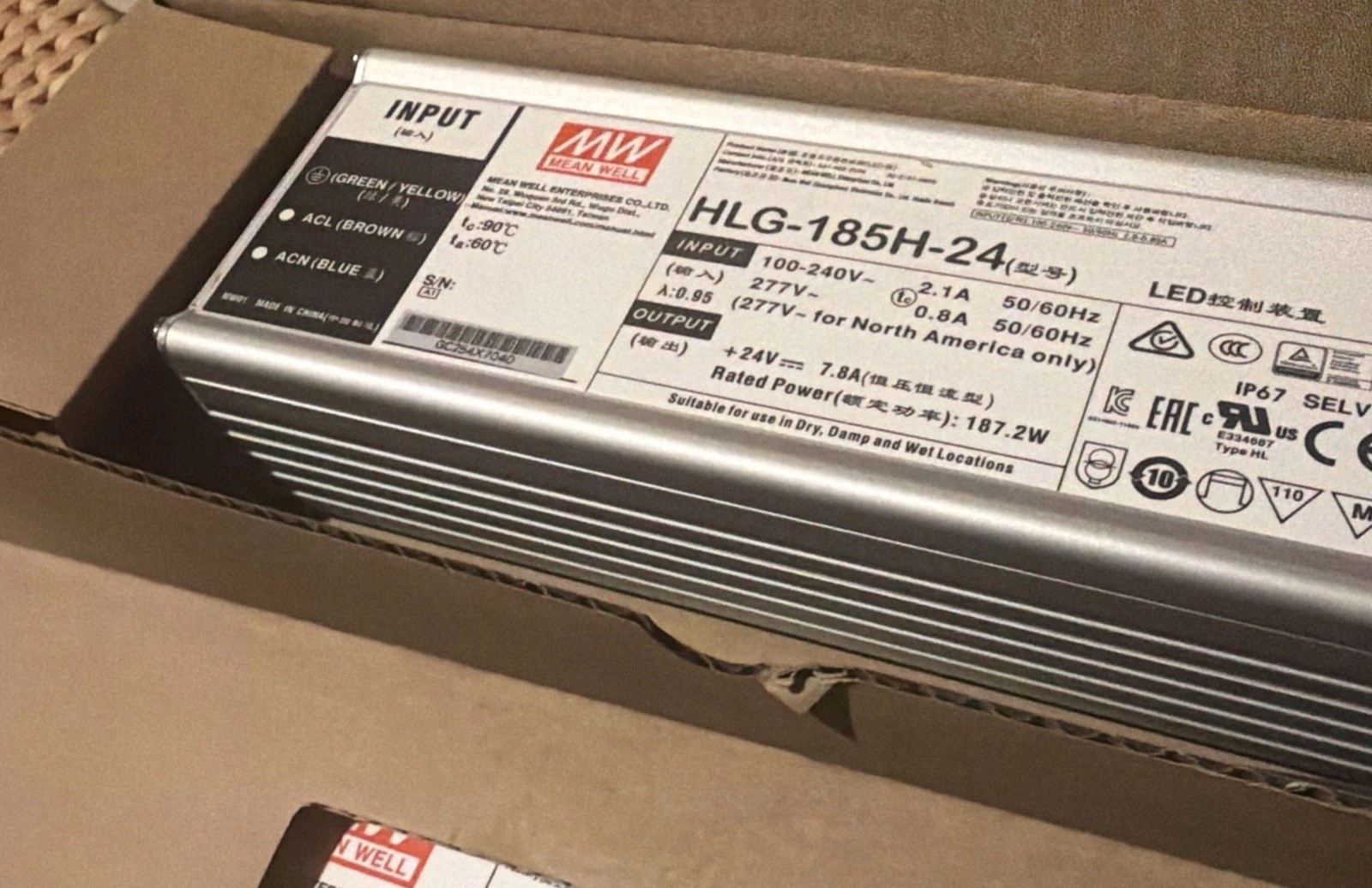 MEAN WELL HLG-185H-24 power supply