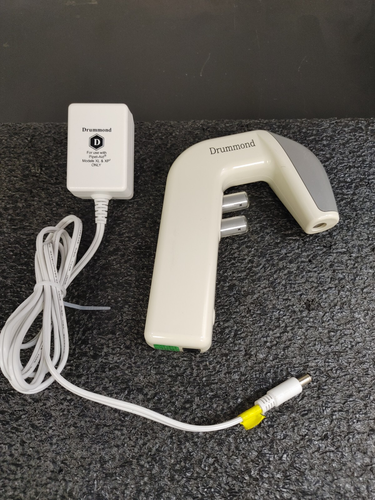 DRUMMOND Pipet Aid XP2 4-000-501 Pipette Controller with Power Supply and Stand