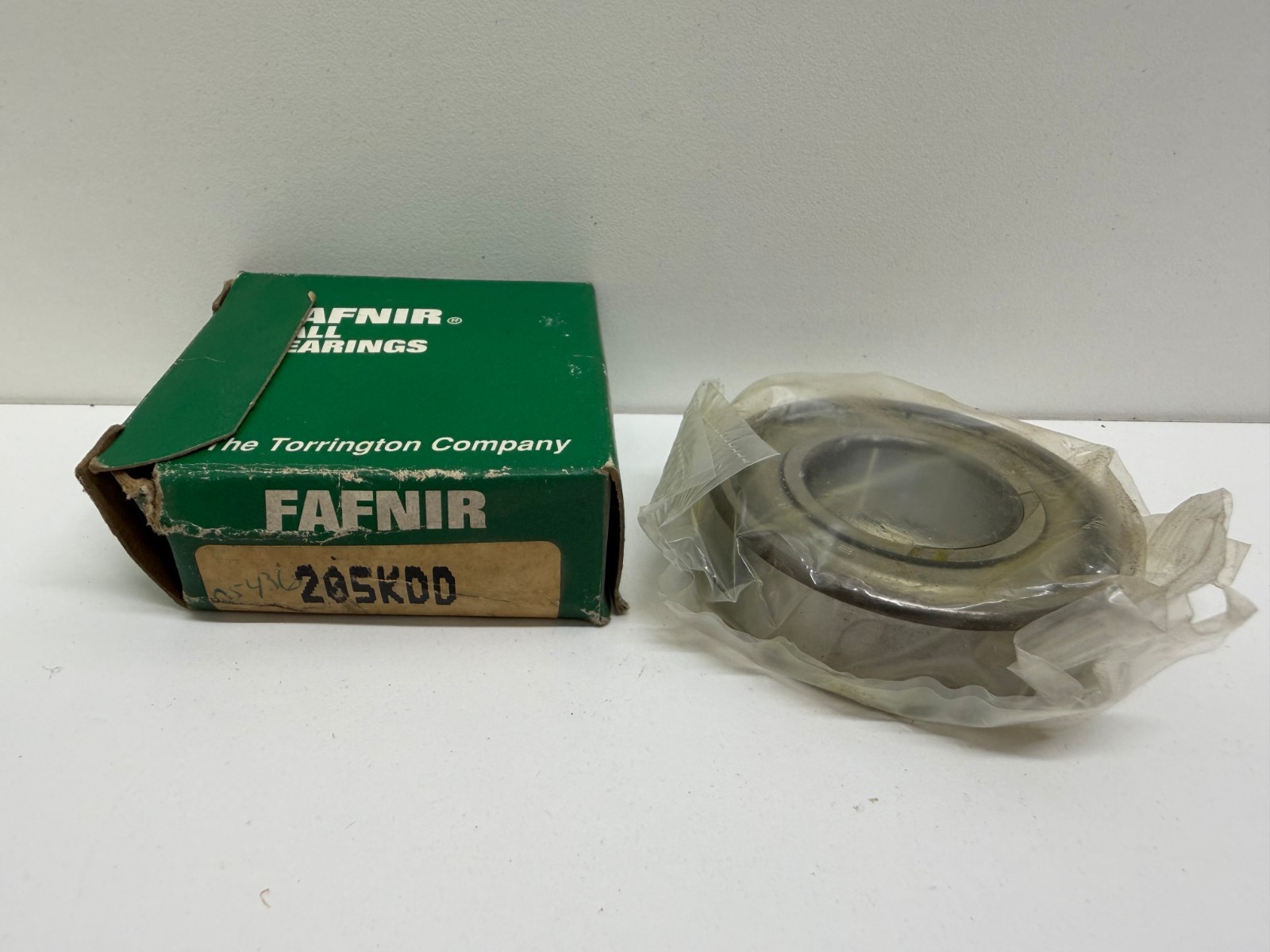 NEW IN BOX! FAFNIR DOUBLE SHIELDED BALL BEARING 205KDD