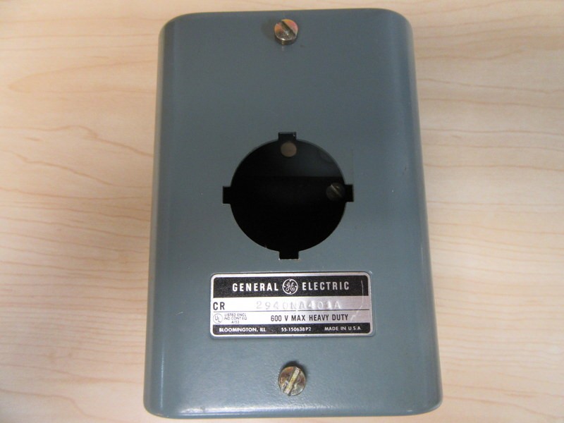 General Electric CR2940NA401A Switch Enclosure