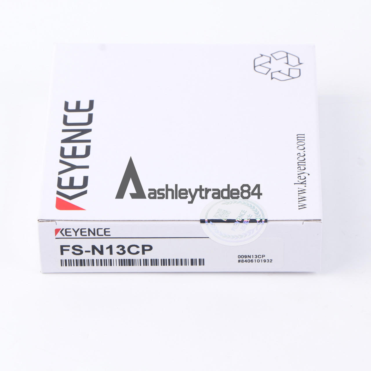 ONE NEW KEYENCE FS-N13CP optical fiber amplifier