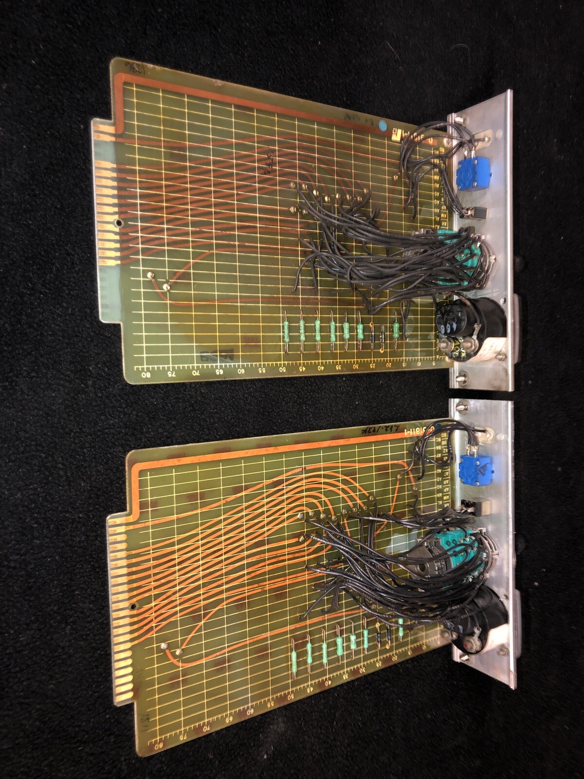 Pair Of 2 RELIANCE TSTB OUTPUT MODULES 0-51811-1 0-51811-1