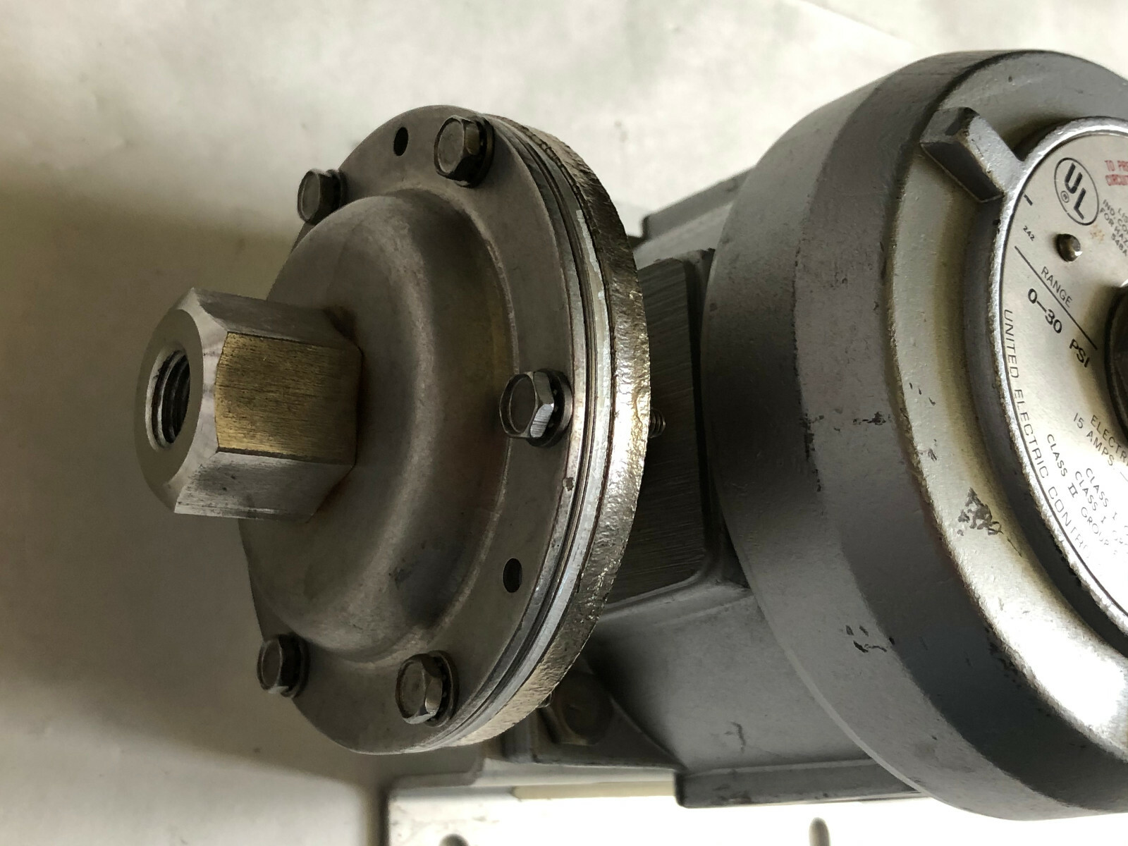 UE Ji10 554,UNITED ELECTRIC J110 554 9821 PRESSURE SWITCH 0-30PSI SS 1/4″ NPT,Ej