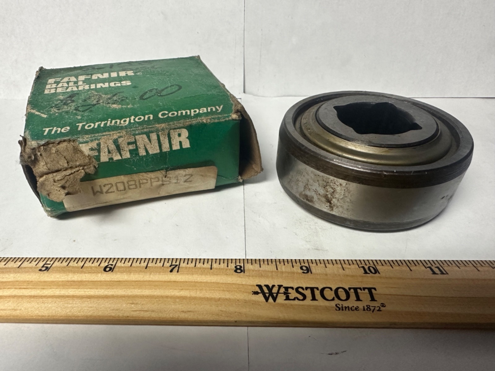 Fafnir W208PPB12 Square Bore Bearing *NOS* dirty/discolored
