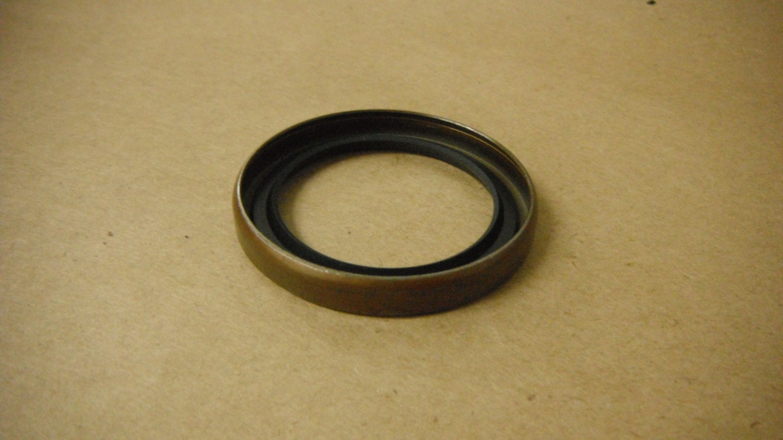 UF0372E NOK OIL SEAL SINGLE LIP