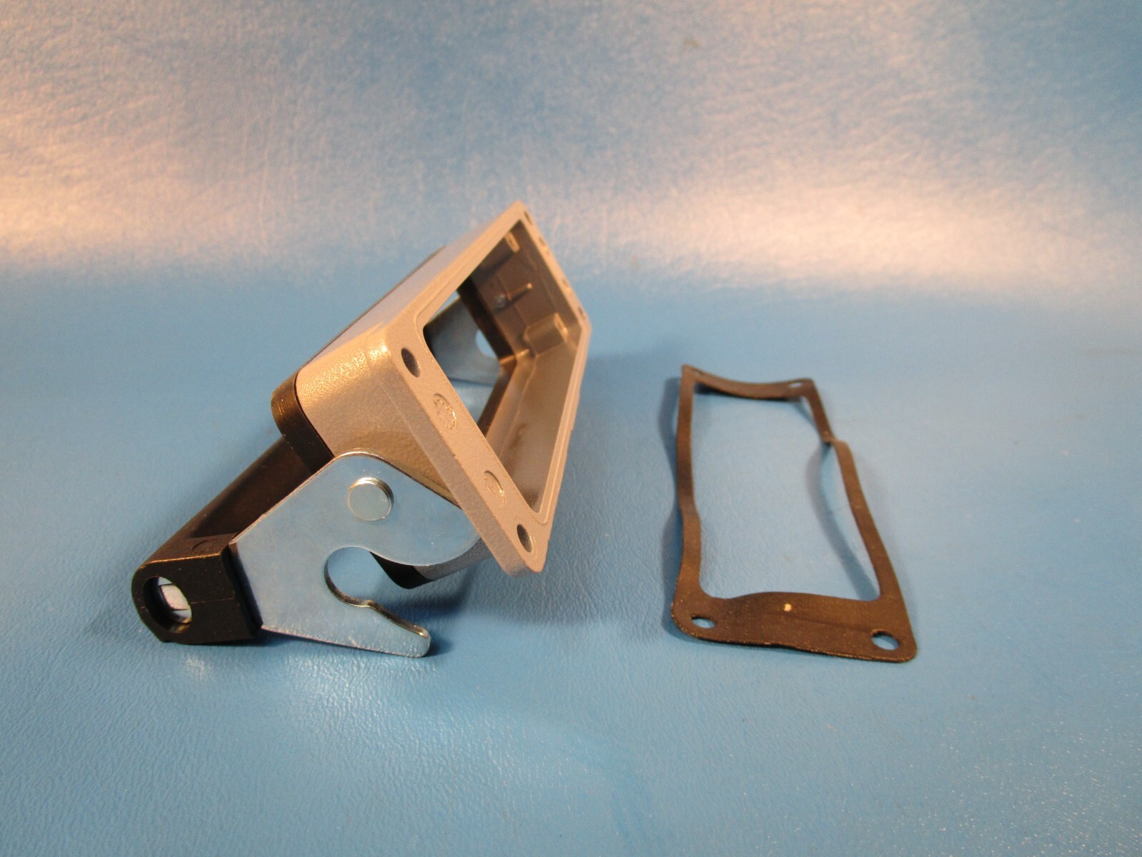 LAPP 10.1029. 101029 HBE 24 PANEL MOUNT BASE with SINGLE LEVEL