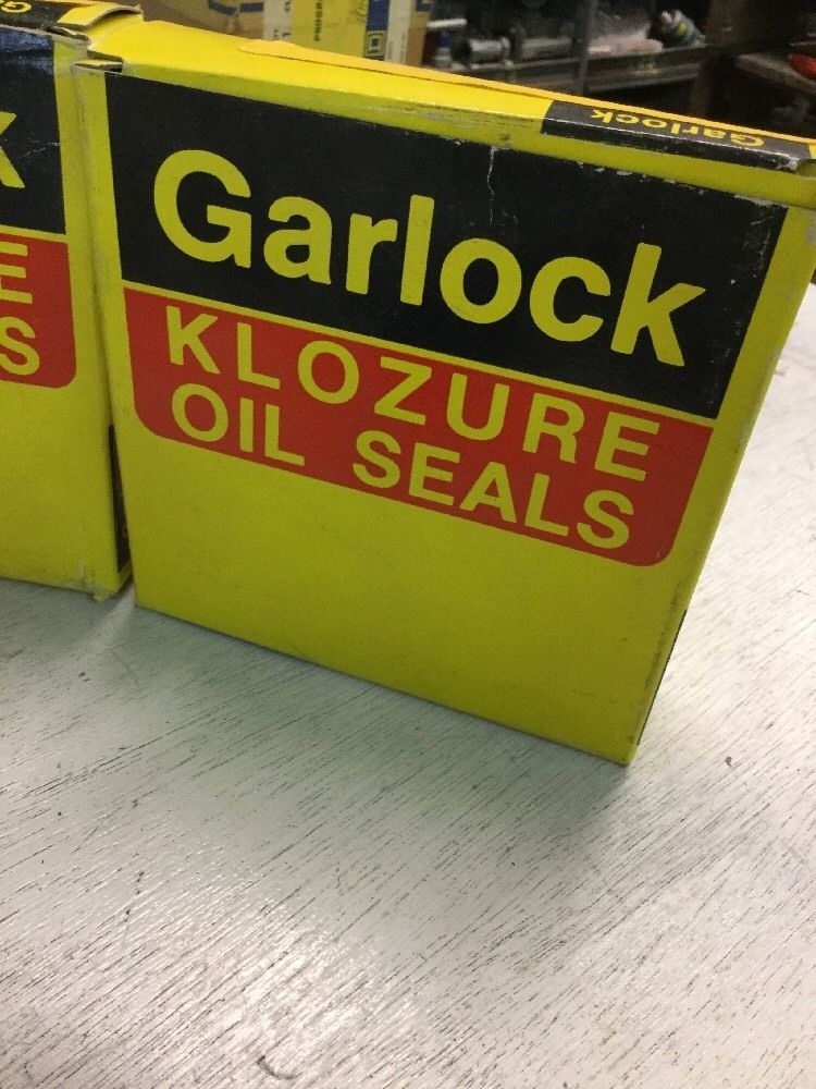 Garlock Klozure Oil Seals Model 23 x 7656
