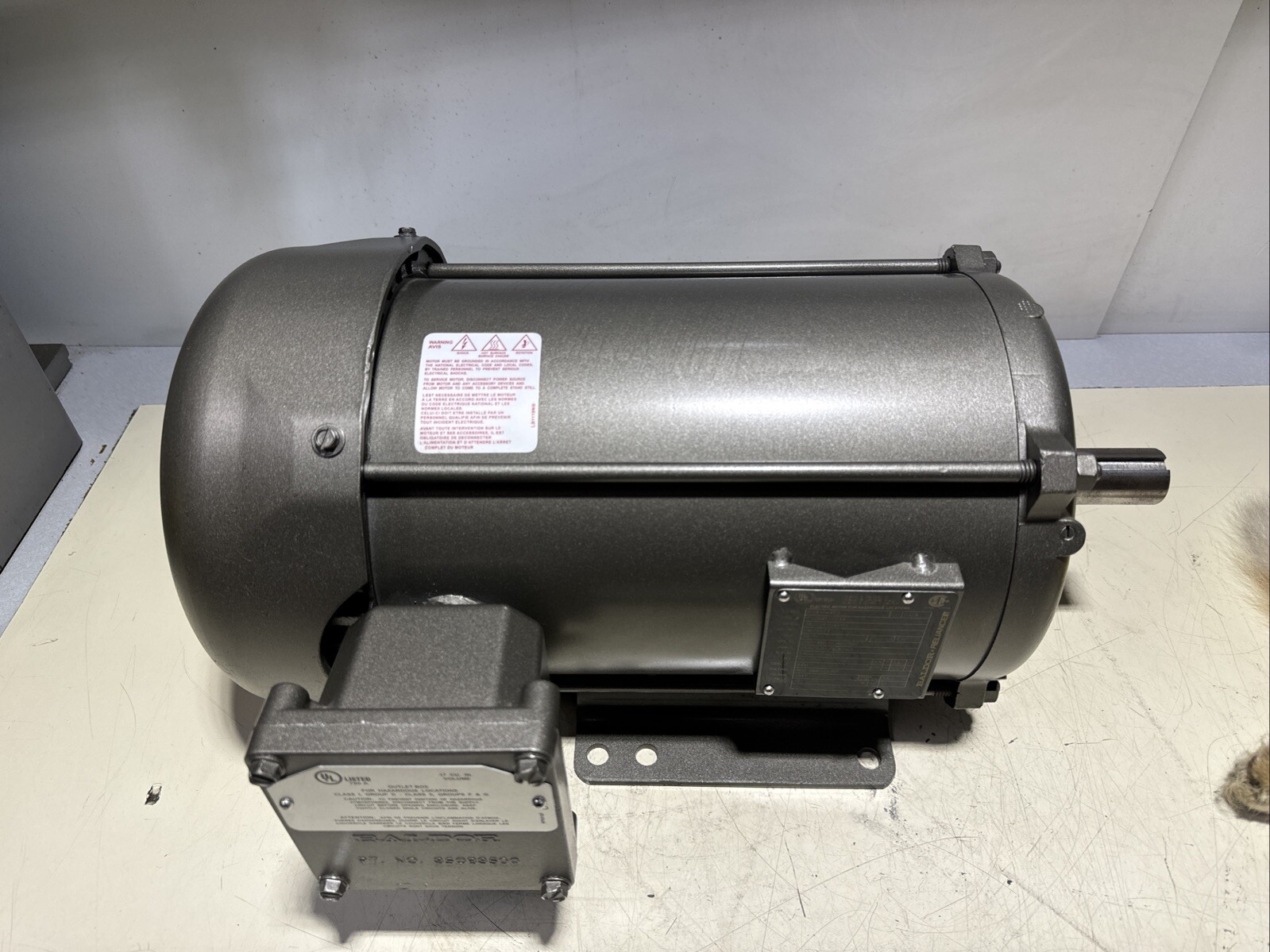 *NEW* Baldor EM7072T 36J536S042G1 5 3HP 230/460 190/380V 11.8/5.9 8.8/4.4A