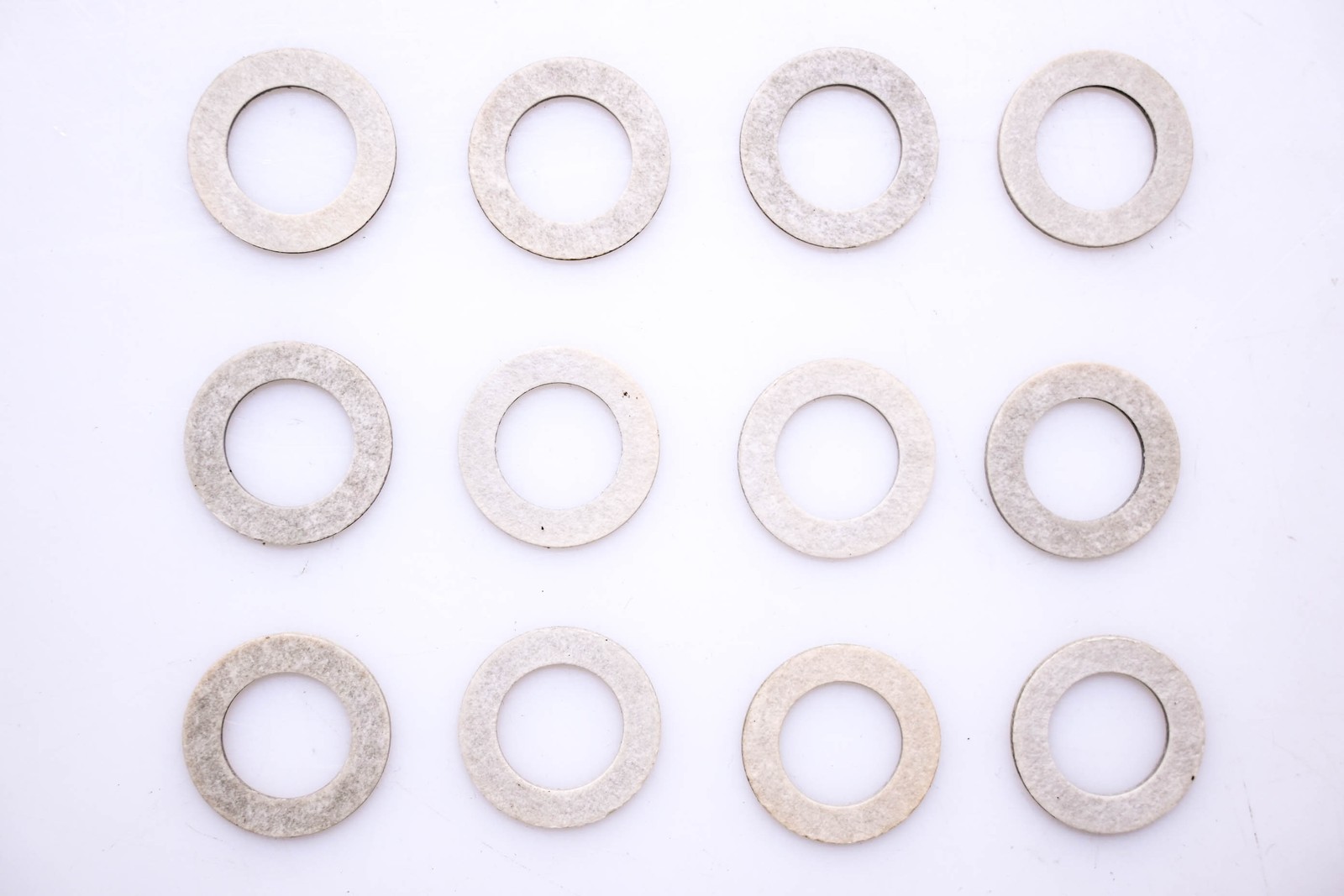 Lau 38-2491-01 5/8″ Thrust Spacer Kit 12 Pack NOS