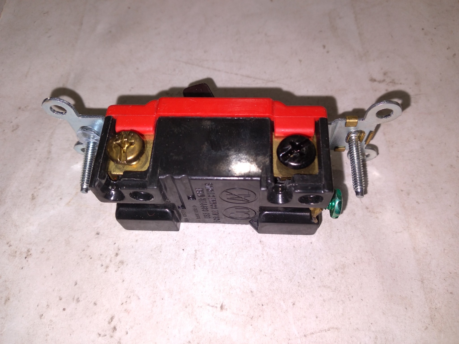 COOPER ARROW HART AH1221B SINGLE POLE SWITCH 20A 120/277V AC/CA ’10 IN BOX’