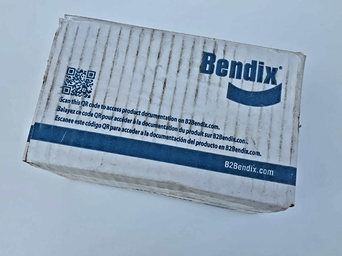 Bendix 5020643 ADB22X Guide Pin Kit Brake Caliper Pin New OEM Heavy Duty Truck