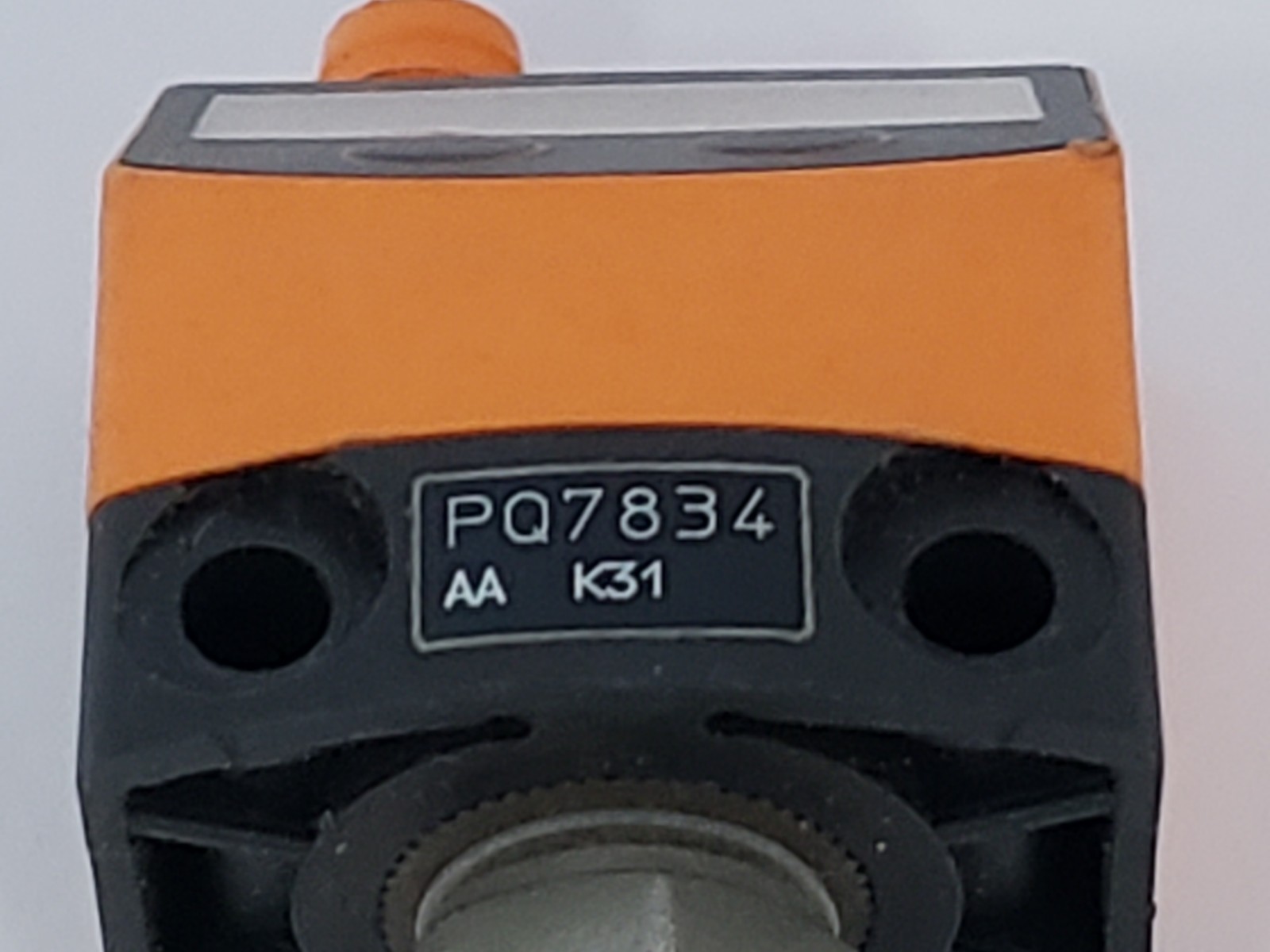 IFM ELECTRONIC PQ7834 PNEUMATIC PRESSURE SENSOR 4 PIN 32 VDC PNP NO NC