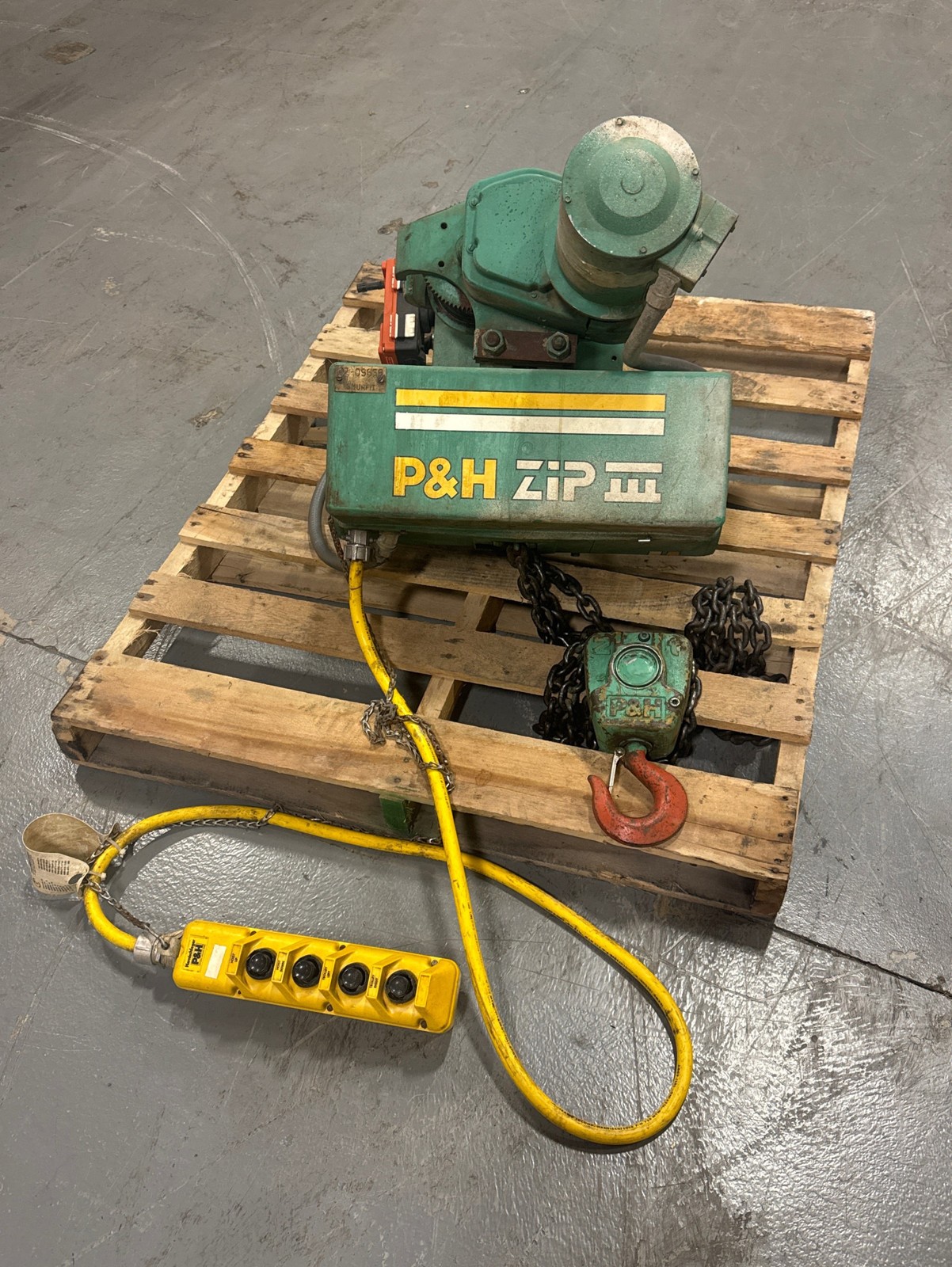 P&H ZIP III 2 TON ELECTRIC CHAIN HOIST 230/480V 3PH W/TROLLEY