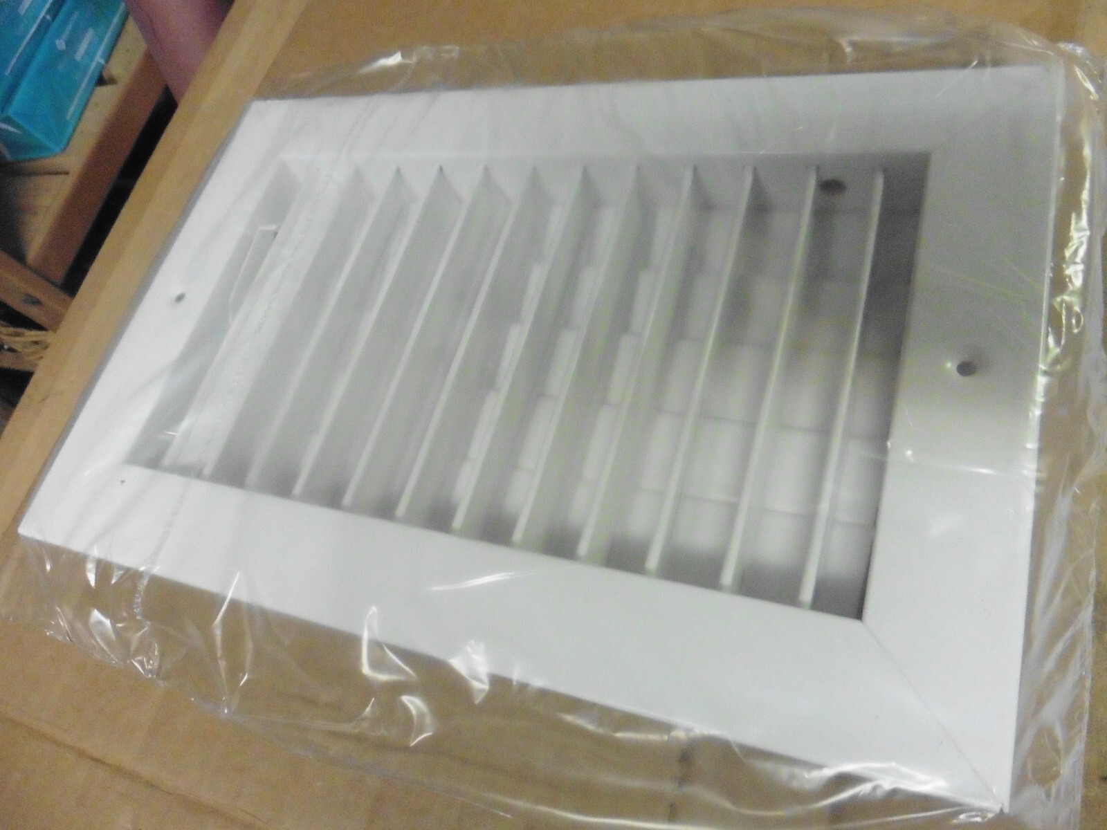 Krueger 800V F22 Grill vent adj diffuser Neck 10″x6″ Register white face =12×8