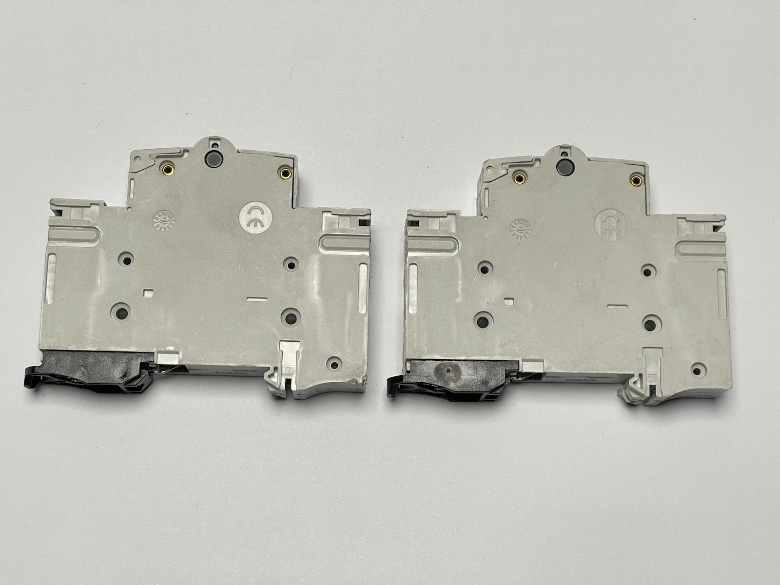 2 x NHP DINTT100A DIN-T Accessory Through Terminal 100A 1 Pole 240/415V AC