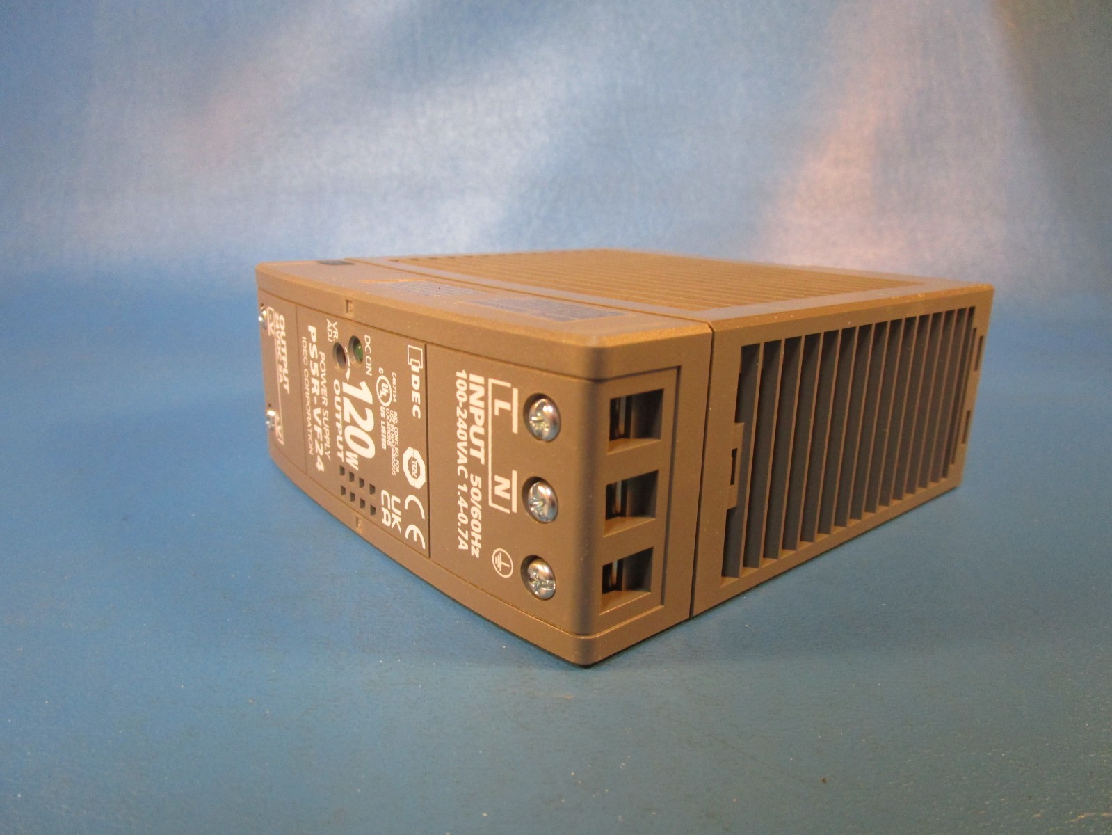 IDEC PS5R-VF24 Power Supply, 24V DC, 120 W, DIN Rail