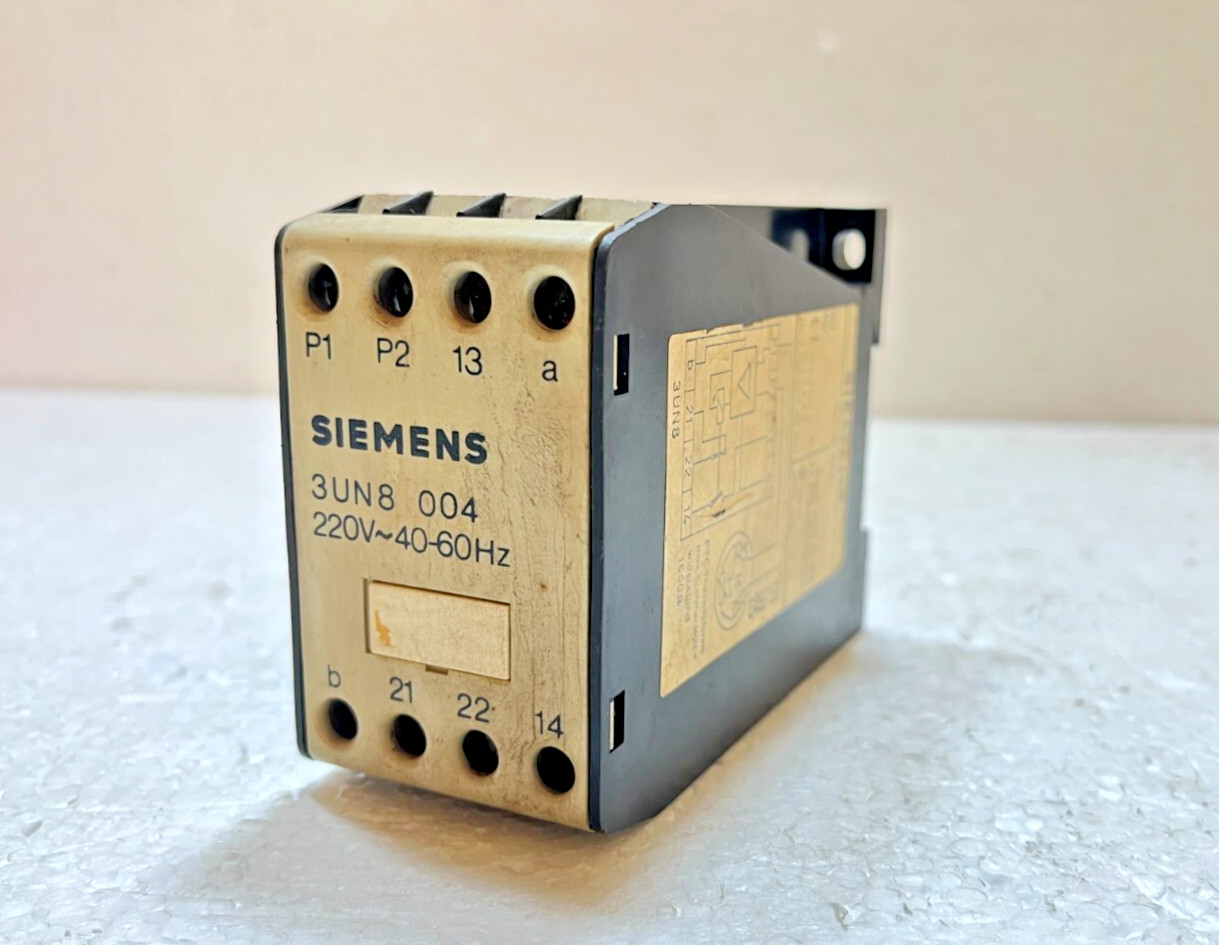 Siemens 3UN8 004 3 Pole Contactor Control Relay (FREE SHIPPING)