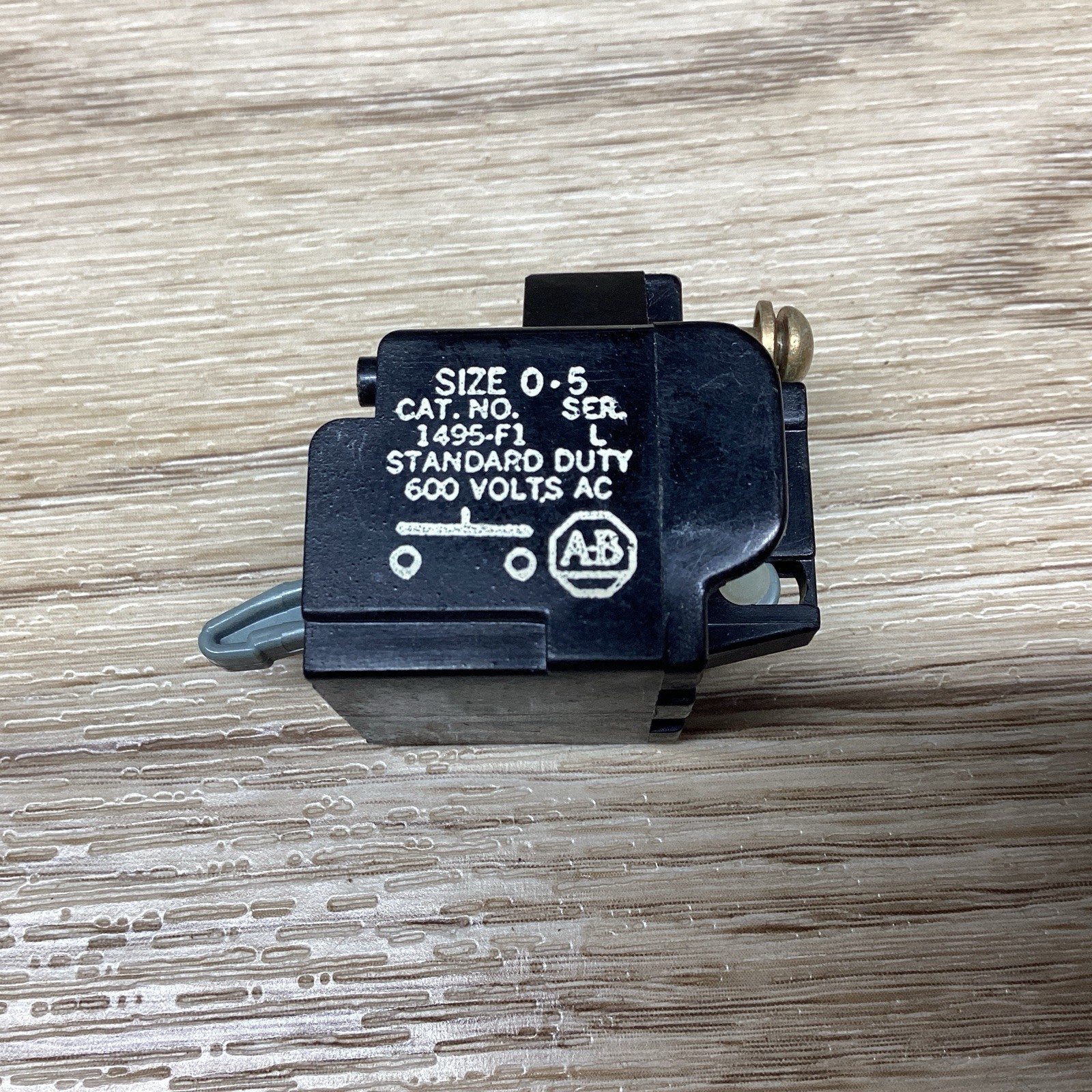 ALLEN BRADLEY SIZE 0-5 1495-F1 SER. L 600V AUXILIARY CONTACT #818PT147*CO