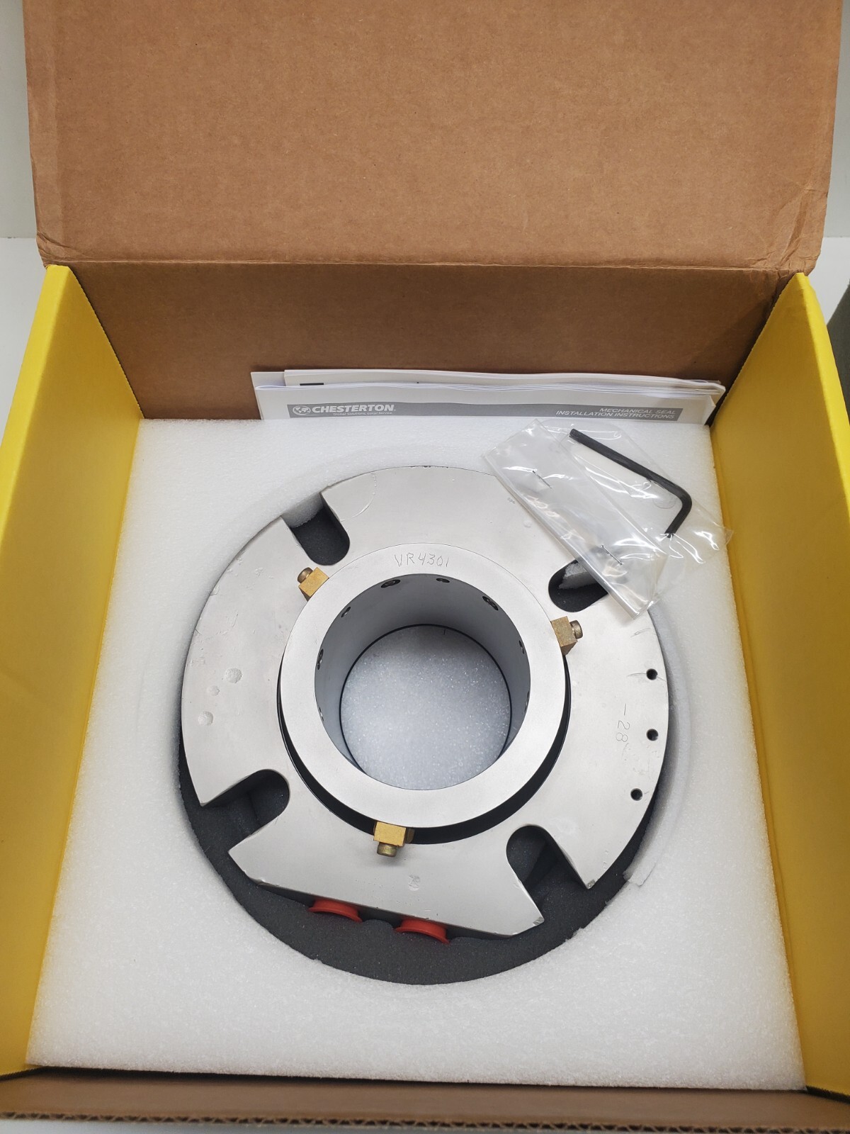 NEW IN BOX! CHESTERTON -28 3.50 316SS DOUBLE SEAL 255
