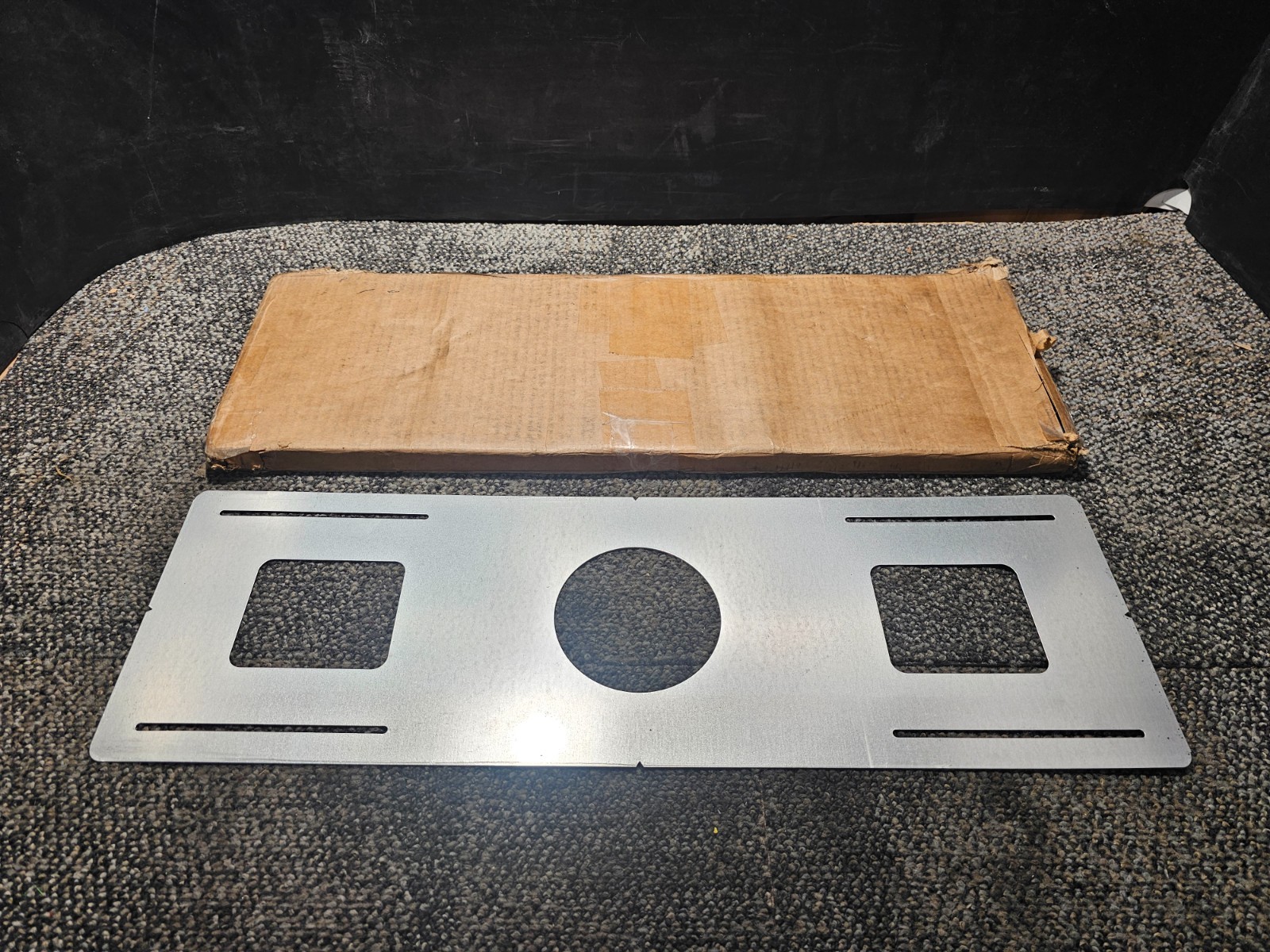 (QTY 25) Tamco 0454-6506 4 in. Non-Painted Rough-In Plates for LY4 & CLY4
