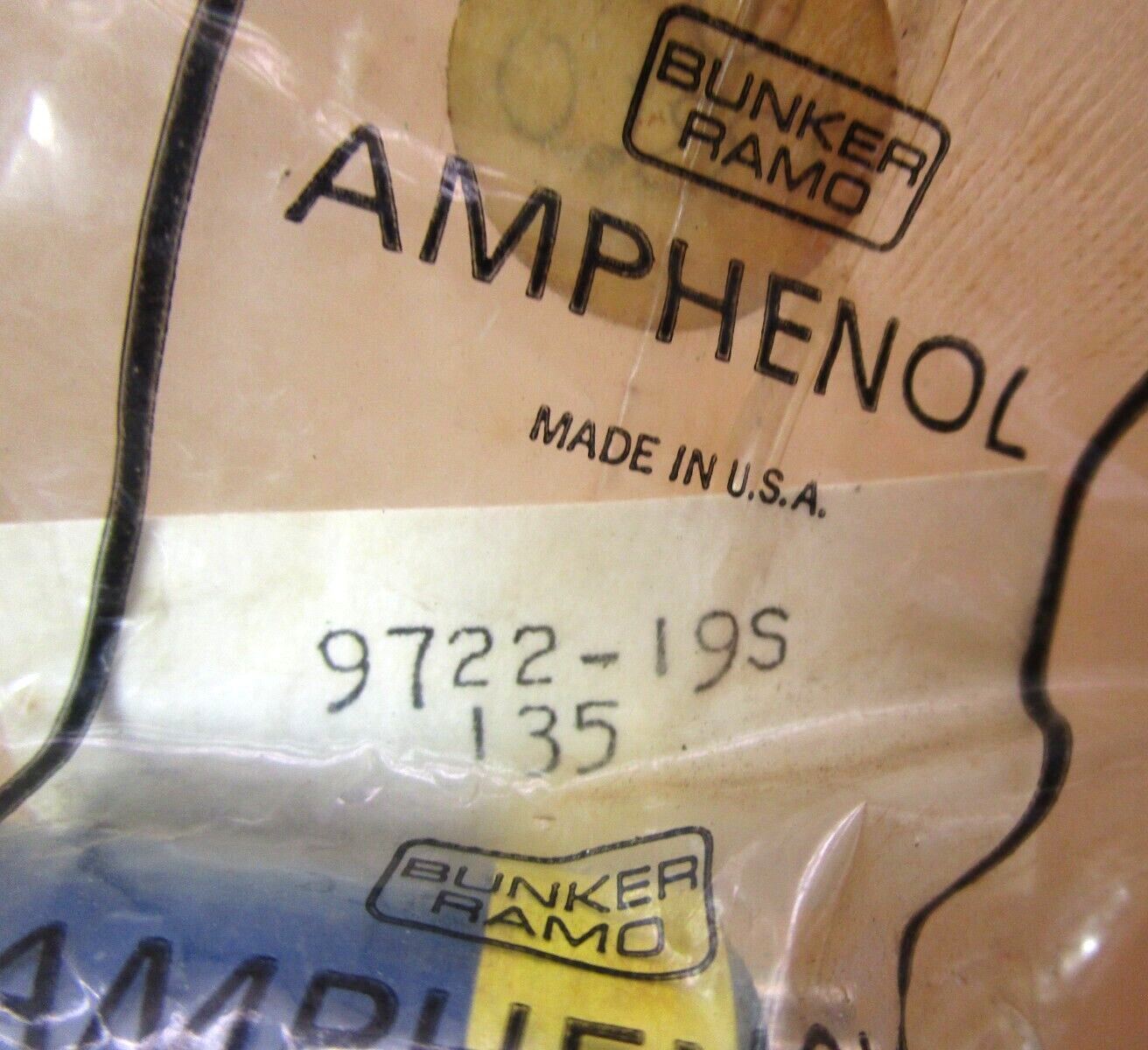 Amphenol 9722-19S 135 51353LR