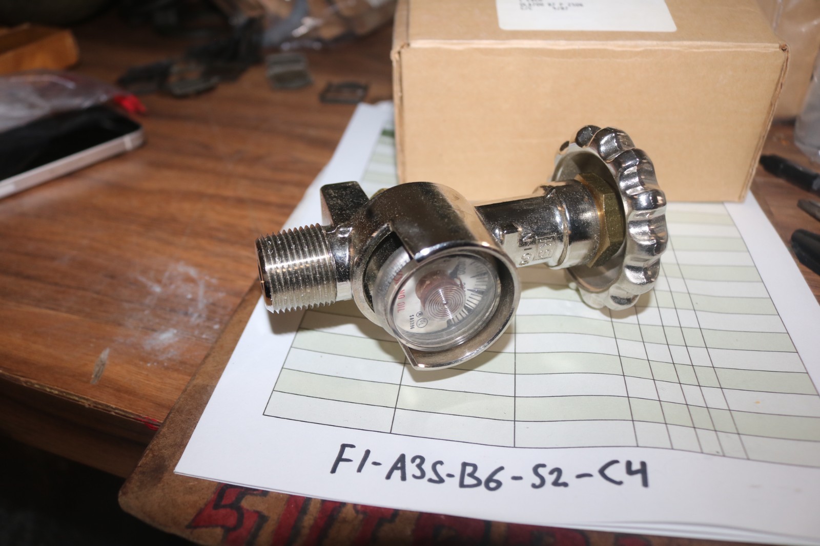 NOS 3000 PSI nitrogen valve with gauge RS N-100 2233AX 4820-01-244-2380