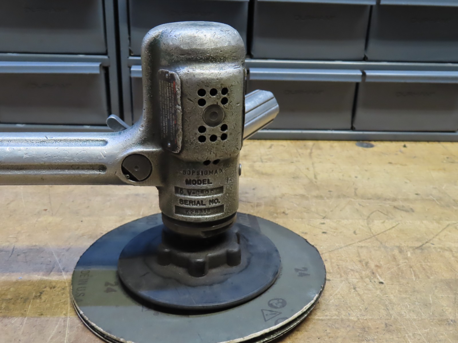 Cleco 15V C60B 6000 RPM vertical grinder buffer sander polisher Work/runs Great!