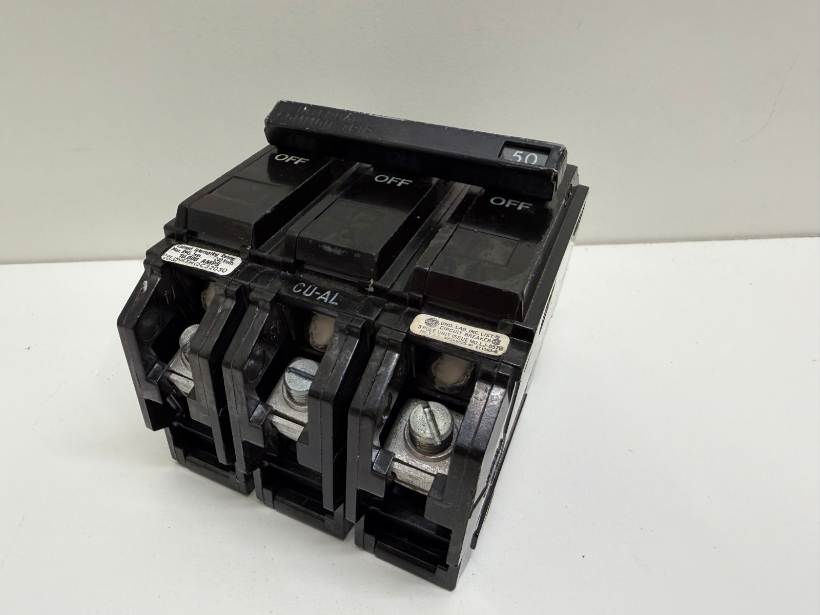 GOOD USED! GENERAL ELECTRIC GE 50A 240V 3-POLE CIRCUIT BREAKER THQC32050