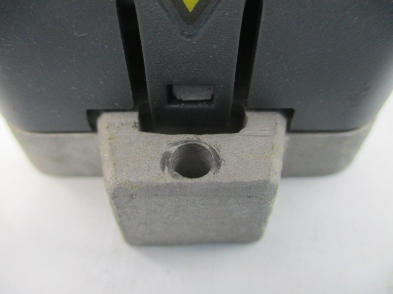 SCHNEIDER ELECTRIC LXM28AU01M3X 220VAC 2.7A UNMP