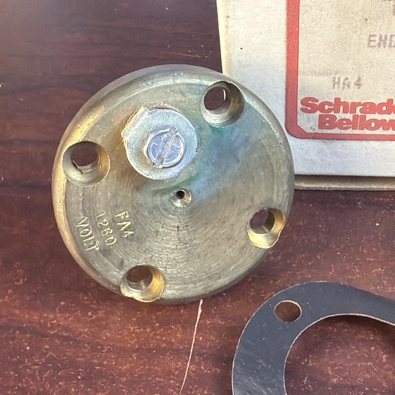 SCHRADER BELLOWS F0621001 Endcap 12/60 STD NOS