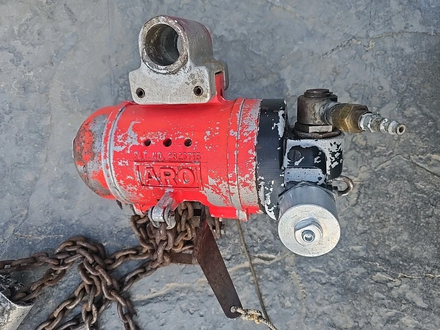 ARO Pnuematic Air Chain Hoist 1 Ton Model 7776DT Read Please