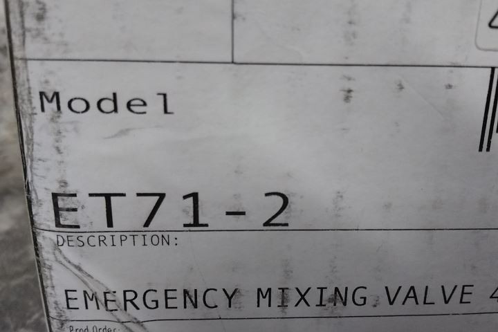 Acorn Controls ET71-2 3/4 In Inlet 1 In Outlet Thermostatic Mixing Valve