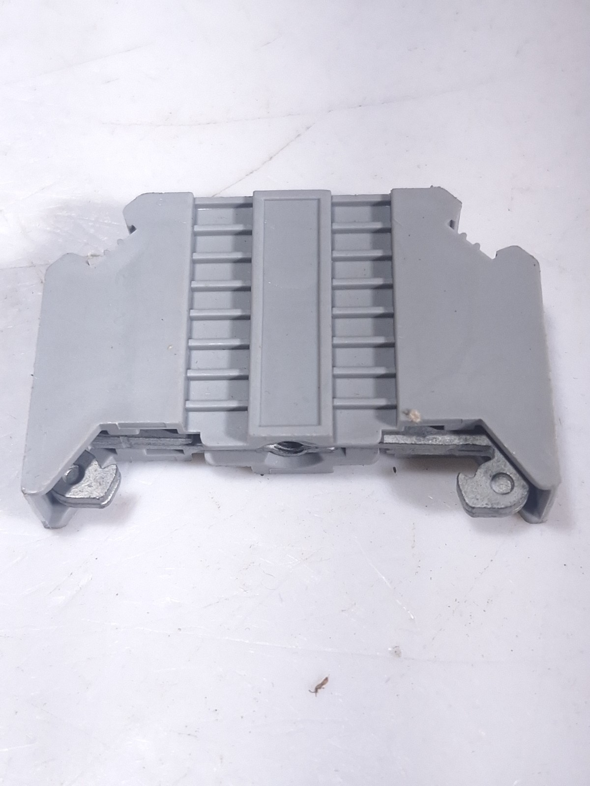 EATON XBAES35C ES35C UNIVERSAL END STOP BARRIER TERMINAL BLOCK – LOT OF 4