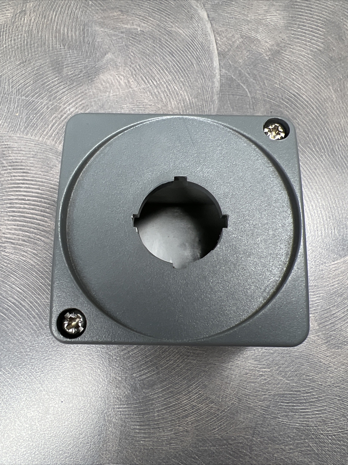 NEW NEVER USED ABB CEP1-0 COMPACT PUSHBUTTON / ESTOP BOX