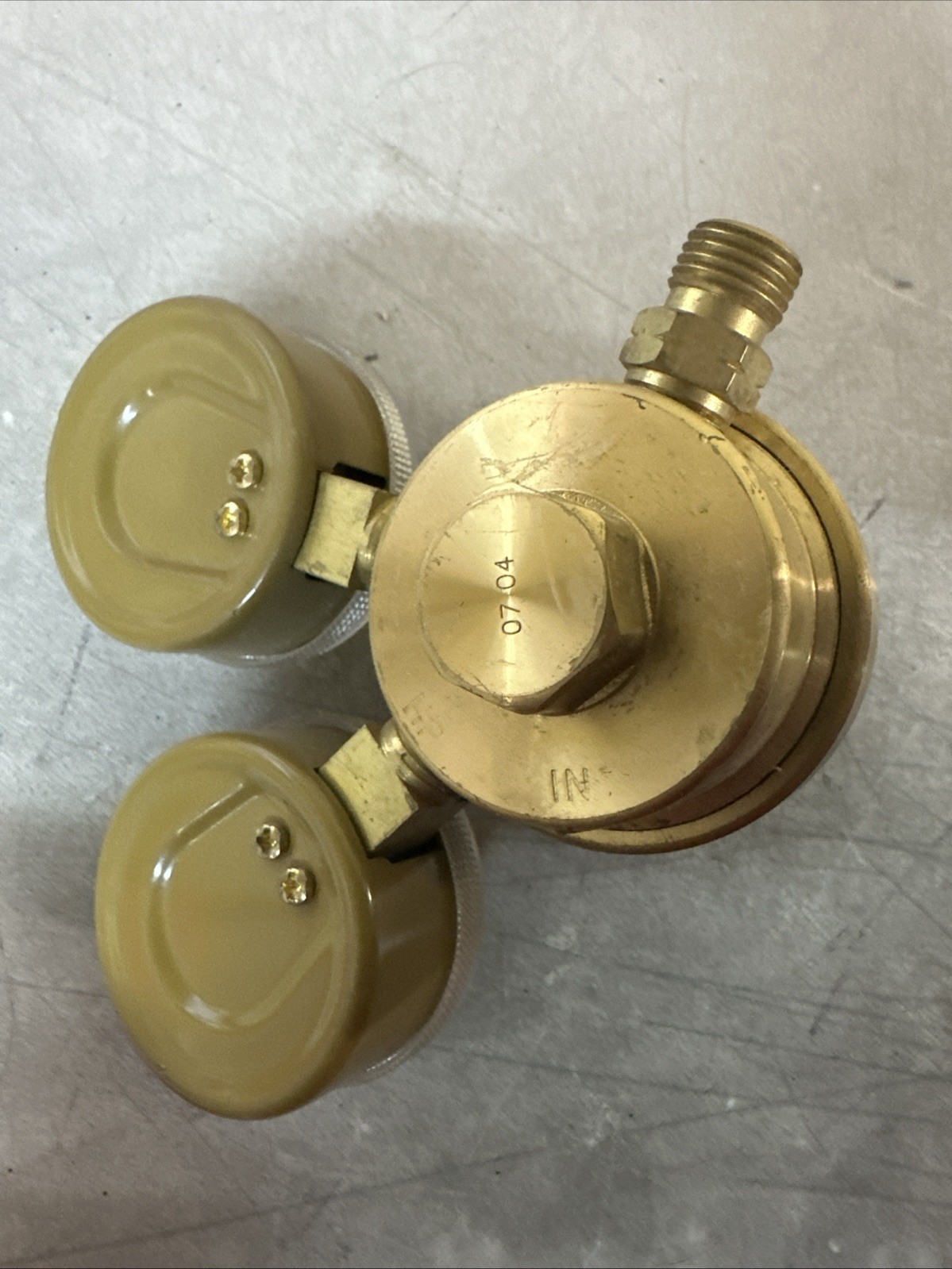 NEW K-T Industries Acetylene Compressed Regulator Model: 3-7130