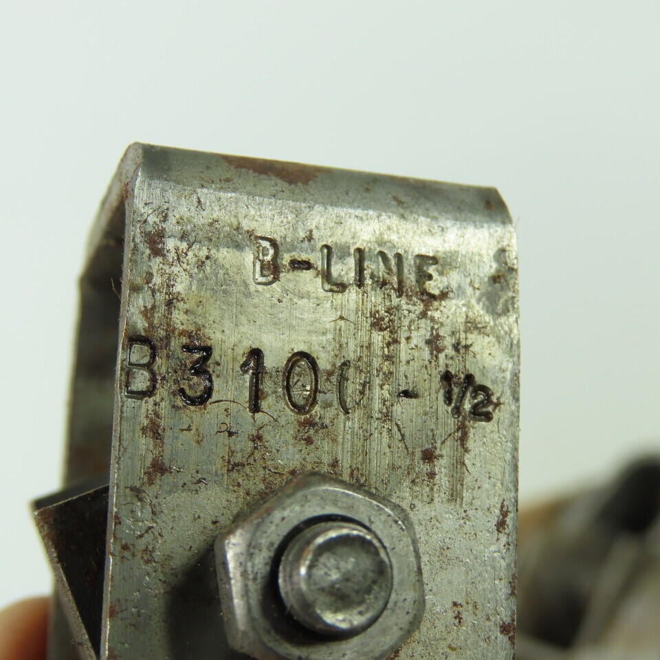 B-Line B3100-1/2 Pipe Clevis Hanger 1/2″ Lot Of 22