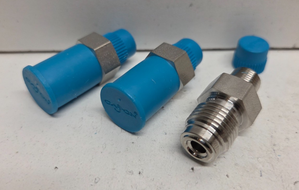 LOT OF 3 NEW NO BOX! SWAGELOK 1/4″ VCR X 1/8″ MNPT 316 CONNECTORS SS-4-VCR-1-2