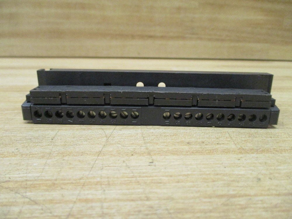 Siemens 6ES7 392-1AJ20-0AA0 Front Connector 6ES73921AJ200AA0