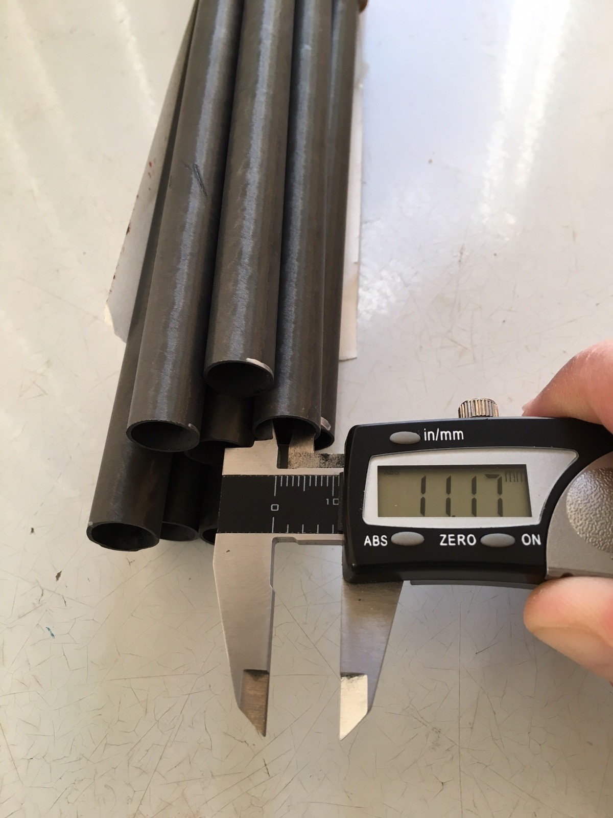 Carbon Fiber Tube Made in USA. 1/2″ / 12.45mm OD .44″ / 11.13mm ID X 36″ long