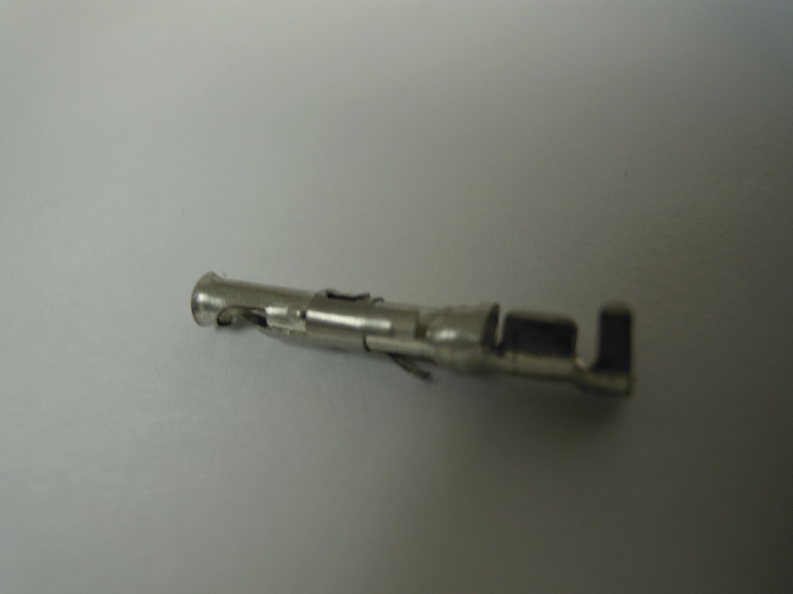 100 X FEMALE CRIMP CONTACT SOCKET CONNECTOR AWG AMP 2mm PIN 20mm LENGTH lot *NEW