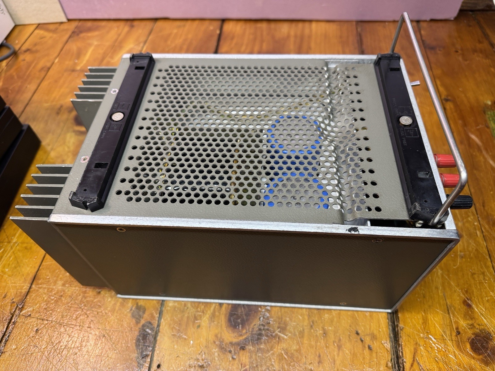 HP Hewlett-Packard 6114A Precision DC Power Supply 0-20V 2A / 20-40V 1A