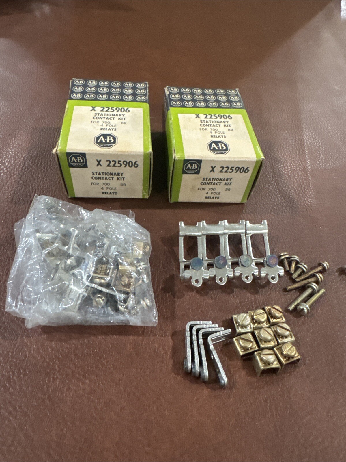 2x ALLEN-BRADLEY X-225906 4-POLE STATIONARY CONTACT KIT / TYPE BR #GLB-2-7